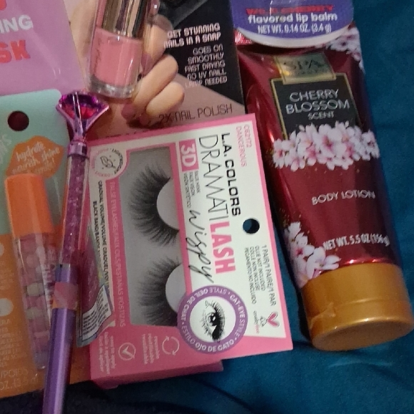 15 Peice MAKE UP AND BEAUTY.12JEWL BUNDLE.SEE PICS.PLZ...ASF!NWT Each Differant. - Picture 6 of 8
